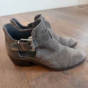 Vince Camuto Grey Suede Raina Studded Buckled Booties Women’s Size US 5